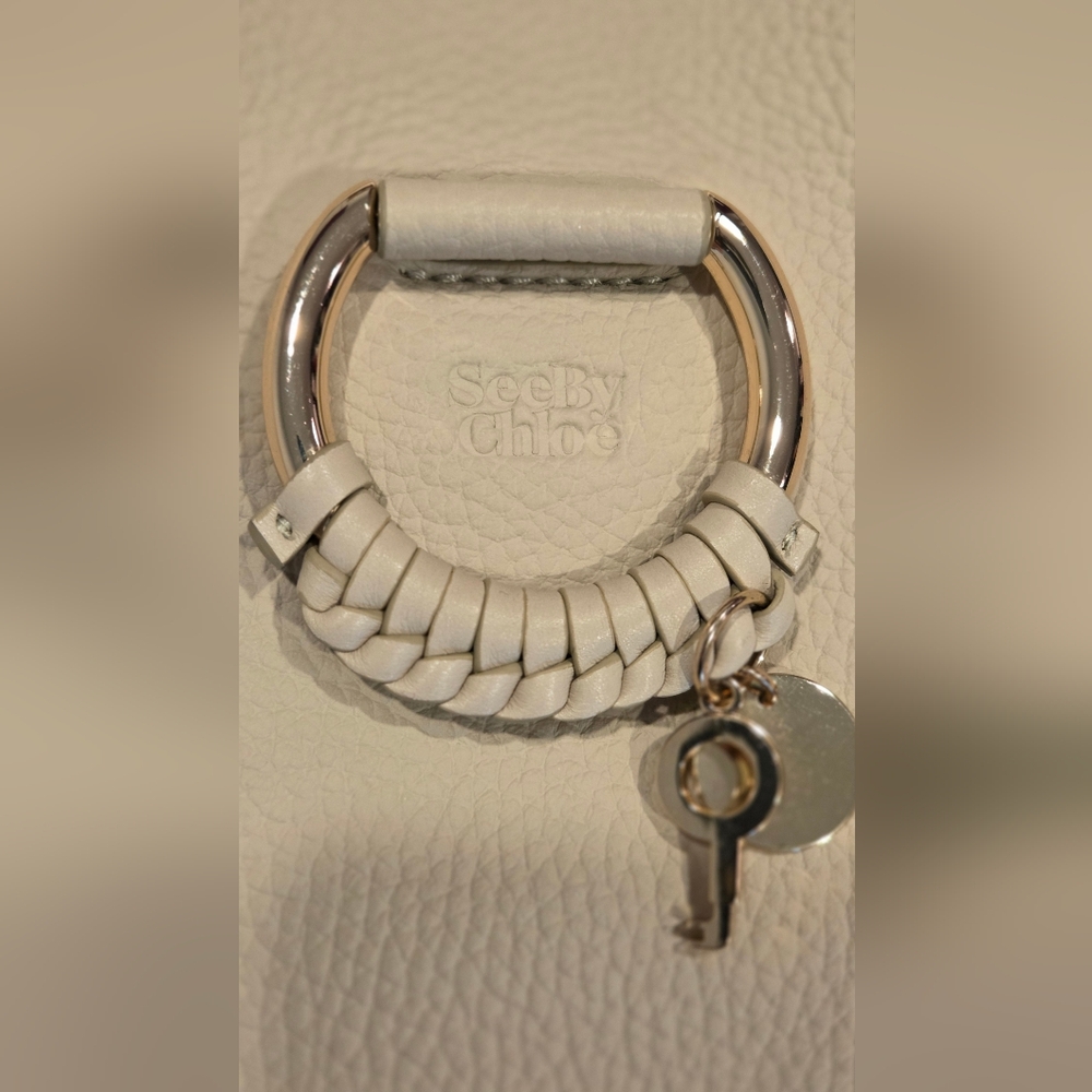 See By Chloe Cream Shoulder Bag - Picture 10 of 16